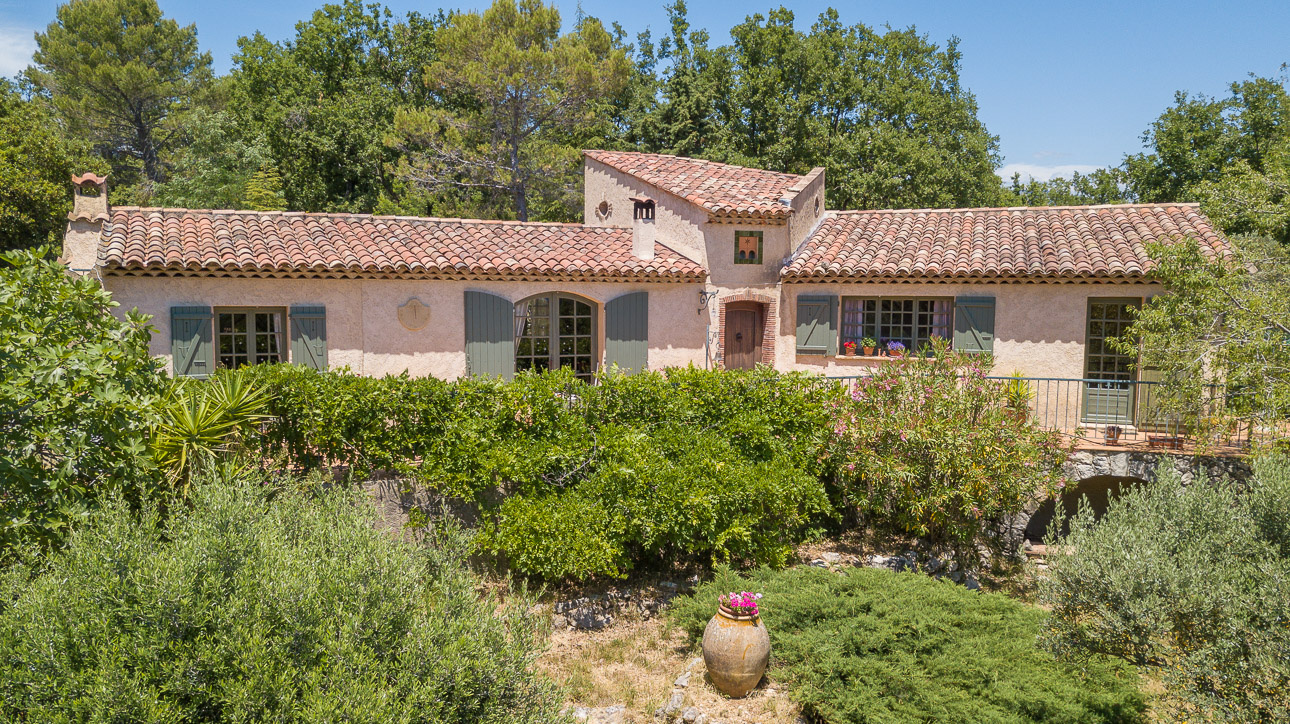 Vente à Fayence Villa 2,4 hectares et dépendances vue exceptionnelle