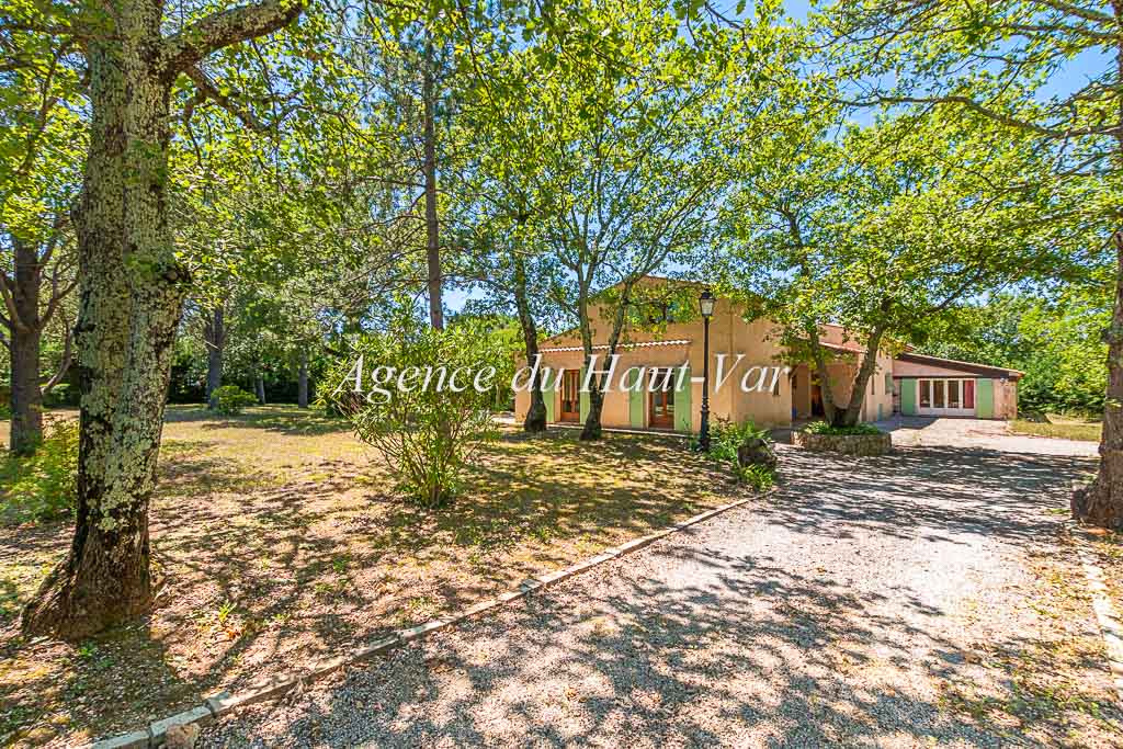vente à SaintPaulenForêt Villa plain pied, appartement indépendant, 5 chambres Agence du